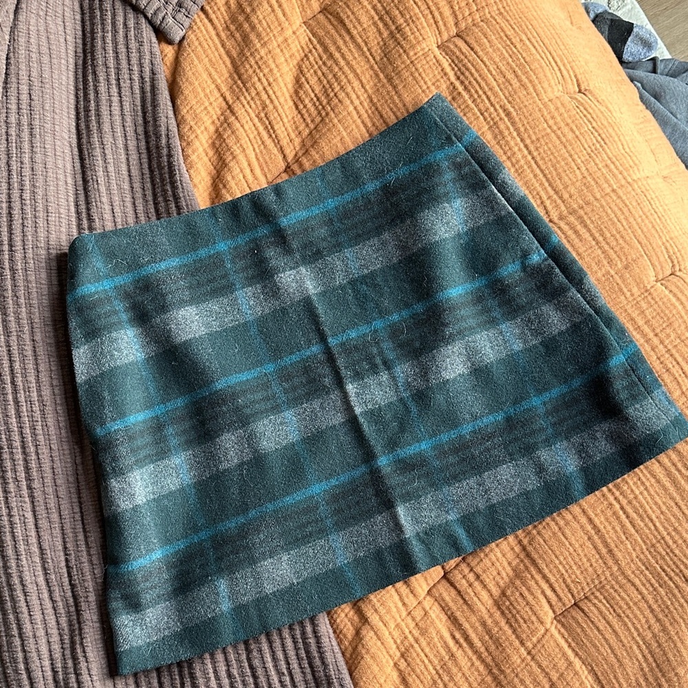 Uniqlo wool blend plaid skirt